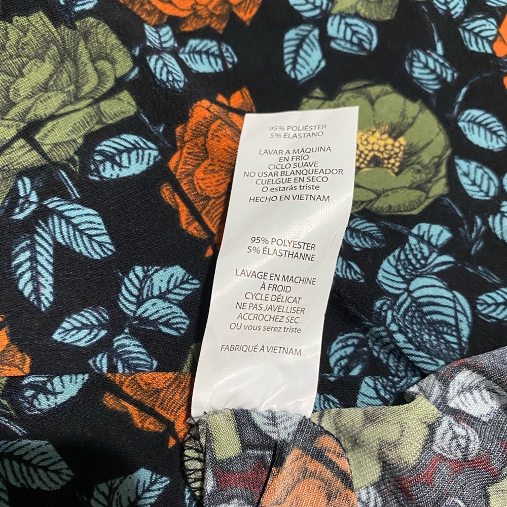 OVERSIZED XS NWT CLOSET CLEAR OUT ON ALL LULAROE MAKE AN OFFER BUNDLE SUPER SOFT - Picture 7 of 12